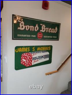C. 1960s Original Vintage Drink Barq's Root Beer Sign Metal Thermometer Reach Out C. 1960s Original Vintage Drink Barq's Root Beer Sign Metal Thermometer Reach Out