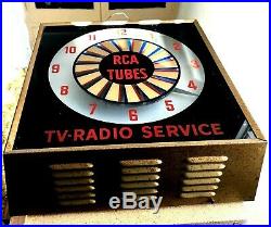 Nice! Vintage RCA TV Radio Service Lighted RCA Tubes Clock / Tested / Working