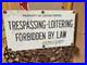 Porcelain-no-trespassing-sign-vintage-18-10-01-daeu
