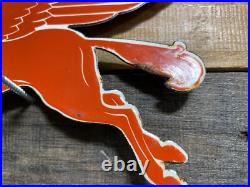 VINTAGE 1950s PORCELAIN MOBIL OIL SIGN GAG & OIL GARAGE PEGASUS DIECUT MECHANICS VINTAGE 1950s PORCELAIN MOBIL OIL SIGN GAG & OIL GARAGE PEGASUS DIECUT MECHANICS