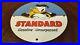 Vintage-Donald-Duck-Porcelain-Walt-Disney-Standard-Gas-Oil-Service-Station-Sign-01-aqnu