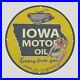 Vintage-Iowa-Motor-Oil-1930-Oil-Porcelain-Gas-Pump-Sign-01-mie