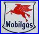Vintage-Mobil-Gasoline-Porcelain-Gas-Service-Station-Pump-Pegasus-Motor-Oil-Sign-01-on