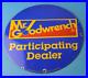 Vintage-Mr-Goodwrench-Porcelain-Gas-Automobiles-Trucks-Gm-Dealer-Pump-Plate-Sign-01-ez