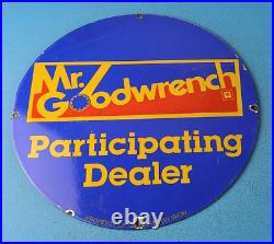 Vintage Mr Goodwrench Porcelain Gas Automobiles Trucks Gm Dealer Pump Plate Sign