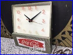 Vintage Working Original Coca Cola Coke Advertising Fishtail Clock Light Sign