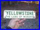 Vintage-YELLOWSTONE-NATIONAL-PARK-LICENSE-PLATE-TOPPER-Rare-Old-Advertising-Sign-01-en